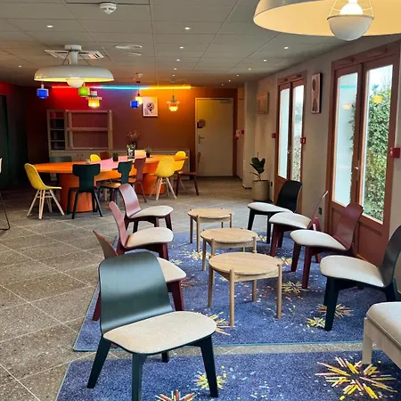 Roissy Hotel 3*